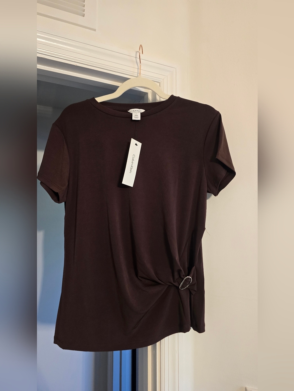 NWT Calvin Klein Short Sleeve Tee with Side Ring in Deep Brown